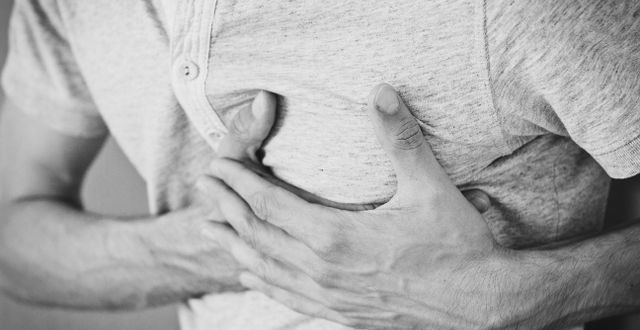 perbedaan stroke dan serangan jantung