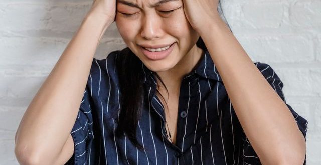 sakit kepala hebat tanda stroke