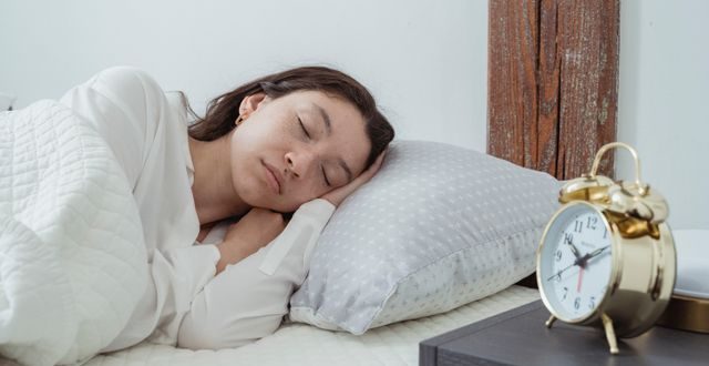 istirahat malam teratur berkualitas sehingga tidur cukup cegah penyakit kanker dan pulihkan sel tubuh