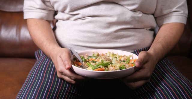 hubungan berat badan berlebih sehingga obesitas risiko kanker meningkat