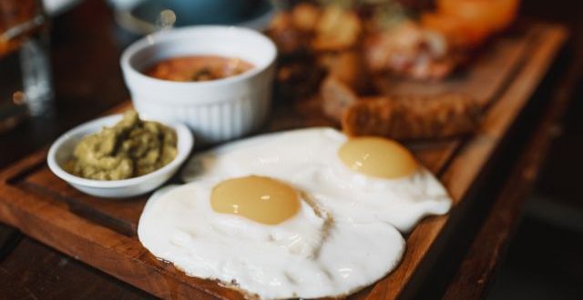 fungsi kolesterol baik yang melindungi pembuluh darah dari penumpukan lemak